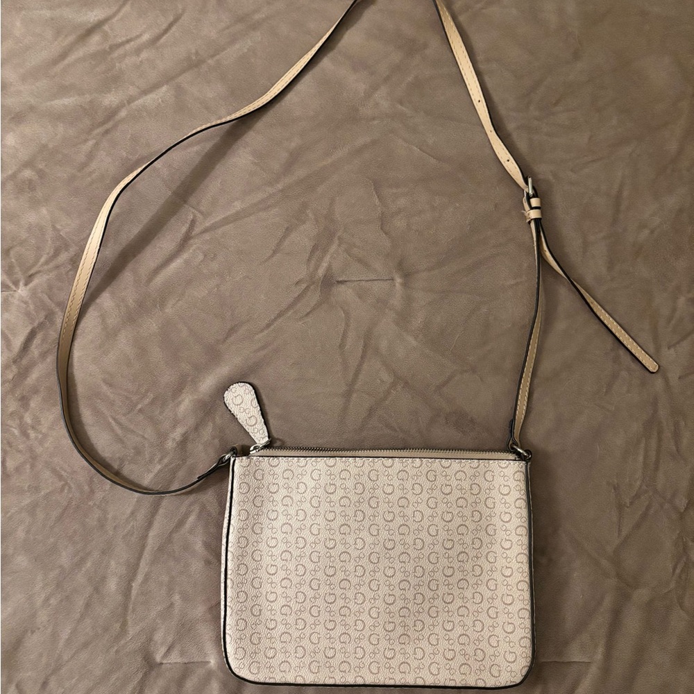 GUESS Logo Patterned Cream Crossbody Bag - Picture 2 of 14